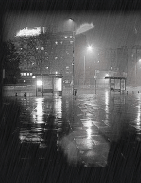 rain-heavily-night-city